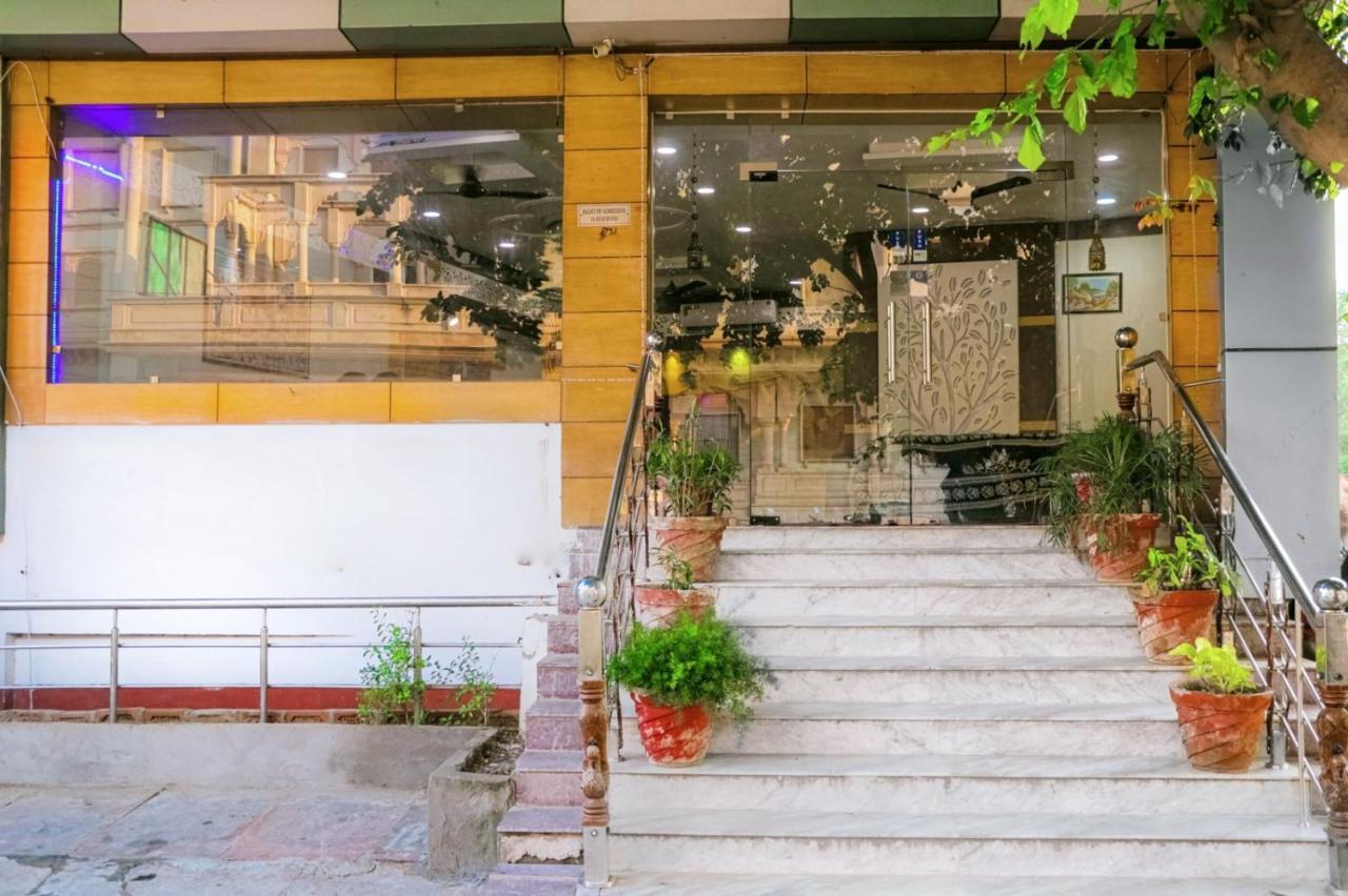 Blue Rose International, Family Hotel Agra  Exteriér fotografie